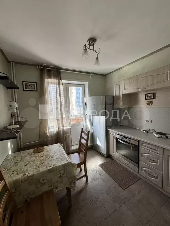 1-к. квартира, 40 м, 9/10 эт. - Фото 0