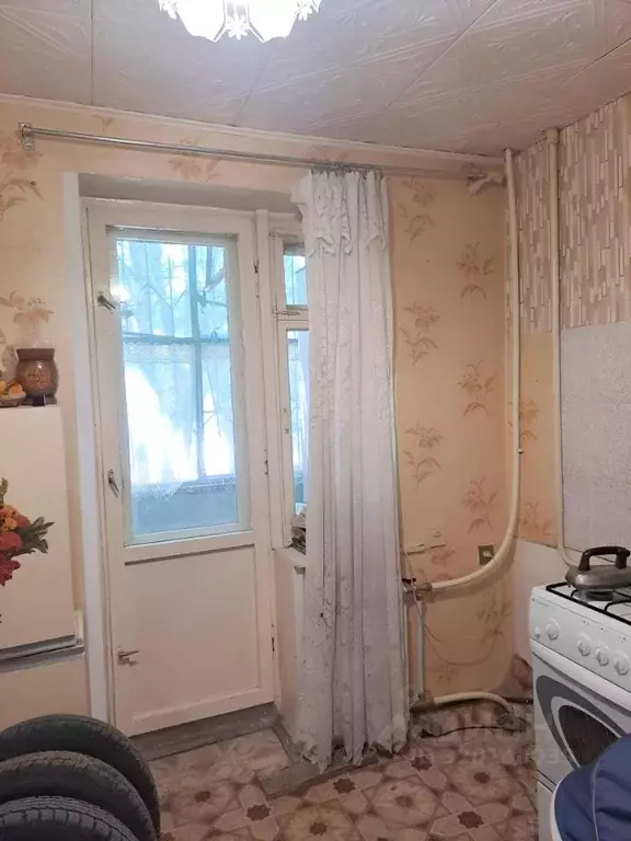 1-к кв. Саратовская область, Саратов Осенняя ул., 6а (37.6 м) - Фото 0