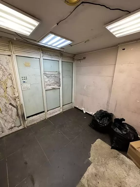 Помещение свободного назначения в Свердловская область, Екатеринбург ... - Фото 1