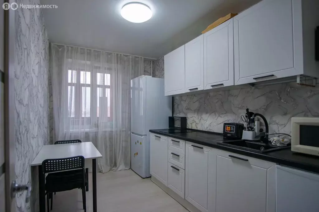 3-комнатная квартира: Екатеринбург, улица Фурманова, 125 (62 м) - Фото 1