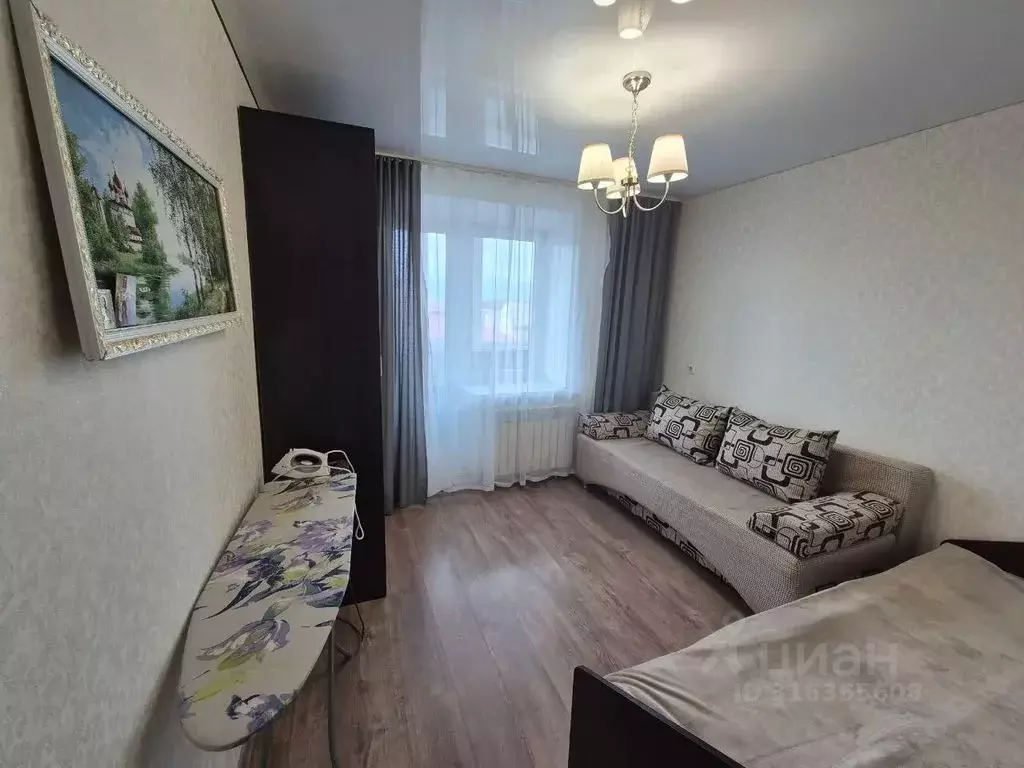 2-к кв. Нижегородская область, с. Дивеево ул. Строителей, 1А (50.0 м) - Фото 0