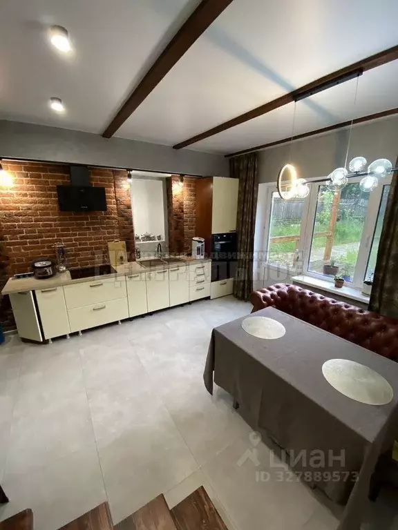 Дом в Смоленская область, Смоленск ул. Пушкина, 48 (180 м) - Фото 1