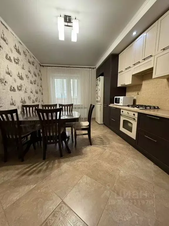 3-к кв. Саратовская область, Саратов проезд 5-й Нагорный, 28 (83.0 м) - Фото 1