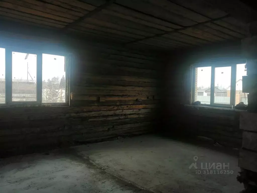 Коттедж в Хакасия, Черногорск Саянская ул., 22 (300 м) - Фото 0