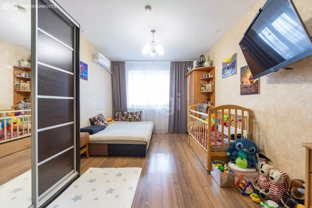 2-комнатная квартира: Хабаровск, улица Бондаря, 8 (55.9 м) - Фото 1