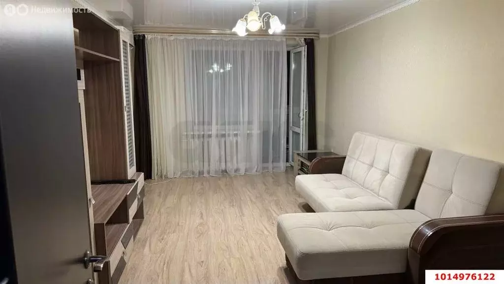 3-комнатная квартира: Феодосия, улица Шевченко, 59 (71.6 м) - Фото 1