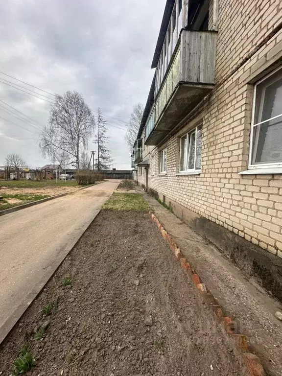 2-к кв. Псковская область, Новосокольники Тракторная ул., 25 (41.7 м) - Фото 1