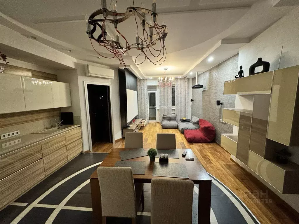 3-к кв. Москва Истринская ул., 8к3 (120.0 м) - Фото 0