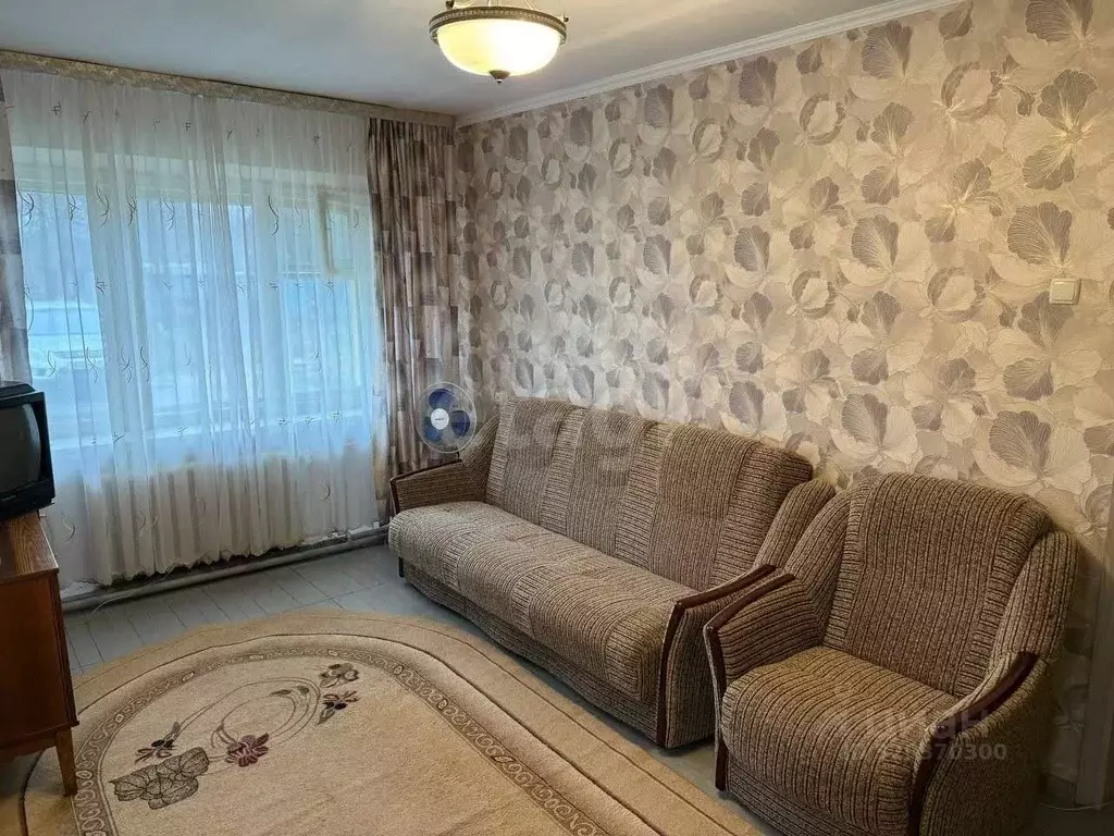 3-к кв. Белгородская область, Валуйки ул. Пархоменко, 6 (42.7 м) - Фото 1