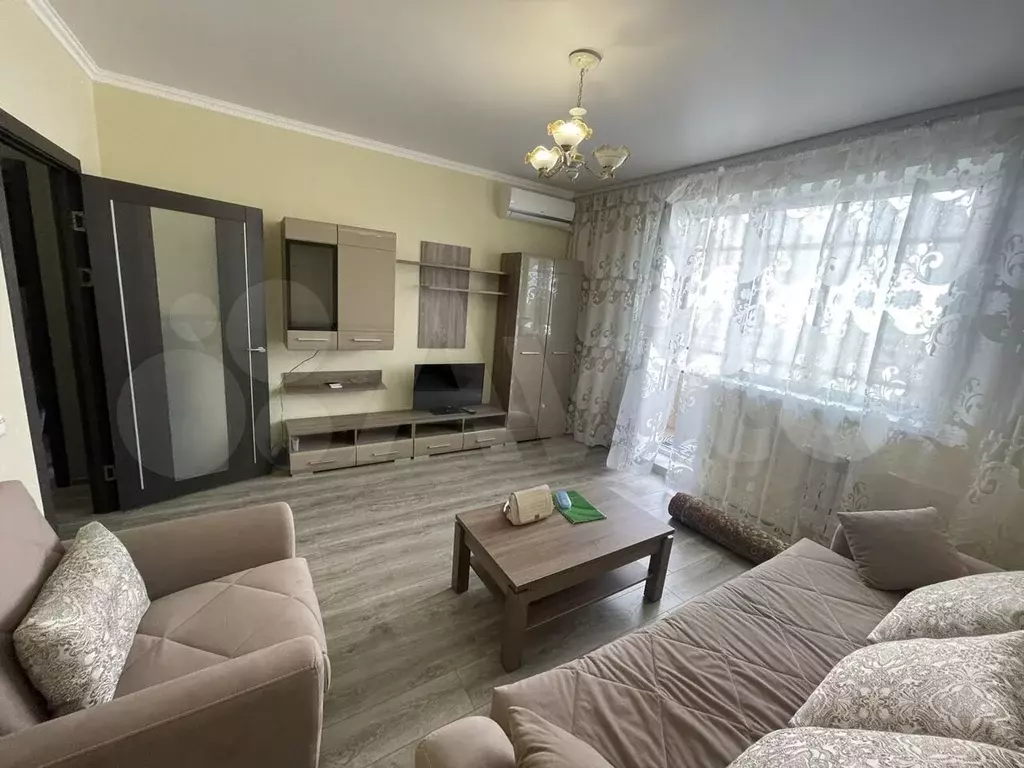 1-к. квартира, 40м, 8/9эт. - Фото 1