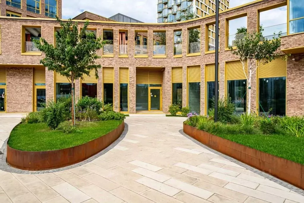 Помещение свободного назначения в Москва ул. Мустая Карима, 12 (88 м) - Фото 1