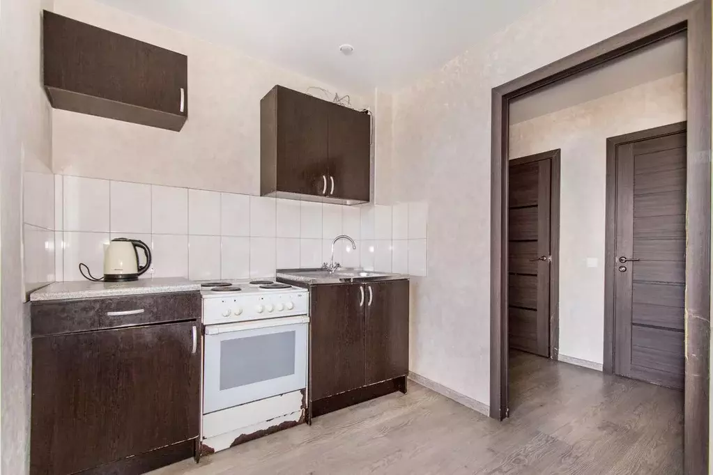 1-к кв. Свердловская область, Екатеринбург ул. Умельцев, 7 (42.0 м) - Фото 2