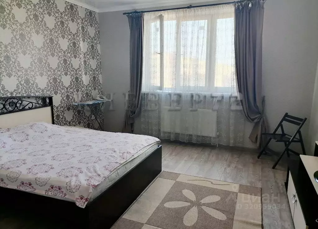 1-к кв. Тюменская область, Тюмень ул. Газовиков, 35 (49.0 м) - Фото 0