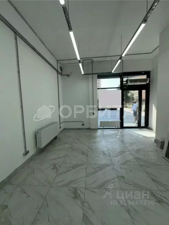 Помещение свободного назначения в Тюменская область, Тюмень Заречный ... - Фото 0