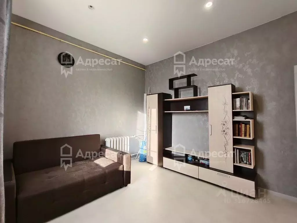 3-к кв. Волгоградская область, Волгоград ул. Дзержинского, 10 (61.5 м) - Фото 1