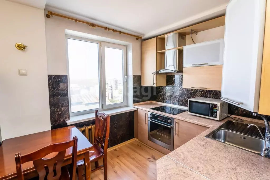 3-к кв. Приморский край, Владивосток Нерчинская ул., 48 (61.3 м) - Фото 0