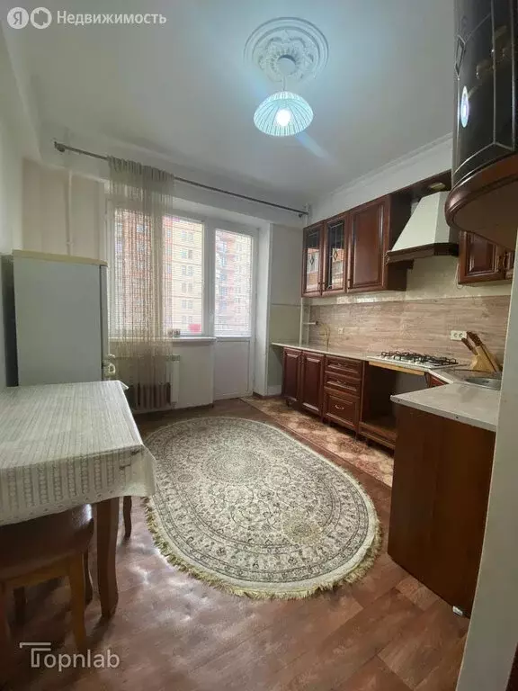 1-комнатная квартира: Каспийск, проспект М. Омарова, 9 (48 м) - Фото 1