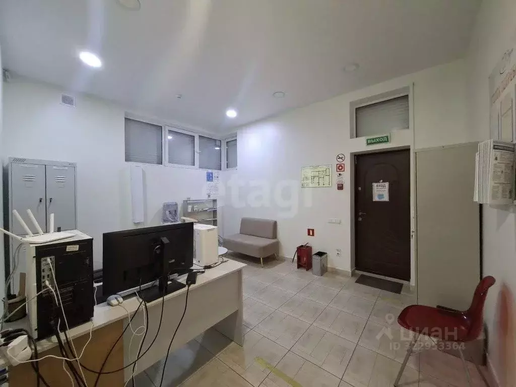 Офис в Крым, Симферополь ул. Исмаила Гаспринского (98 м) - Фото 2