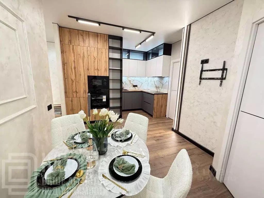 2-к кв. Волгоградская область, Волгоград ул. Имени Ивана Морозова, 4 ... - Фото 0