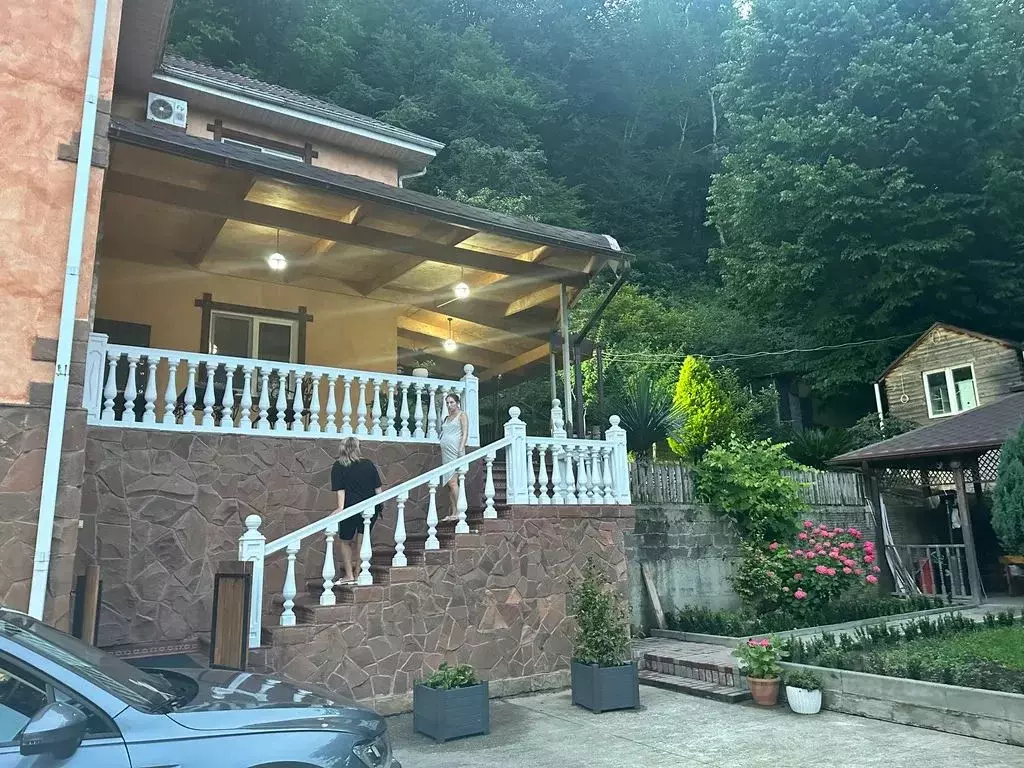 Дом в Краснодарский край, Сочи городской округ, с. Казачий Брод ул. ... - Фото 1