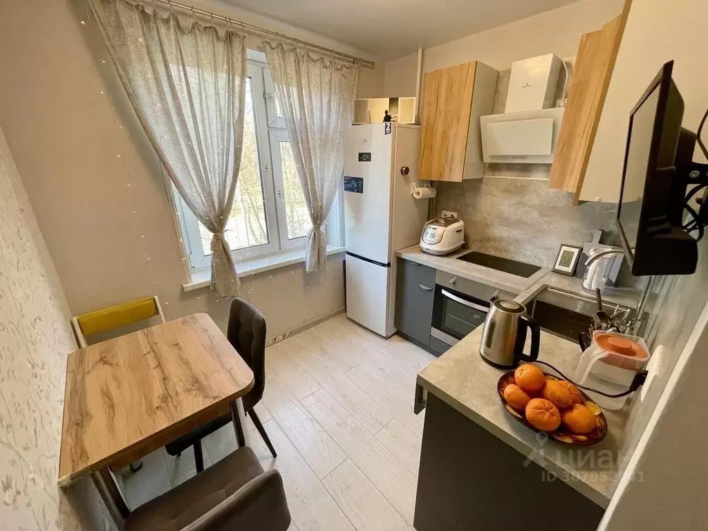Квартира, 3 комнаты, 50 м - Фото 0