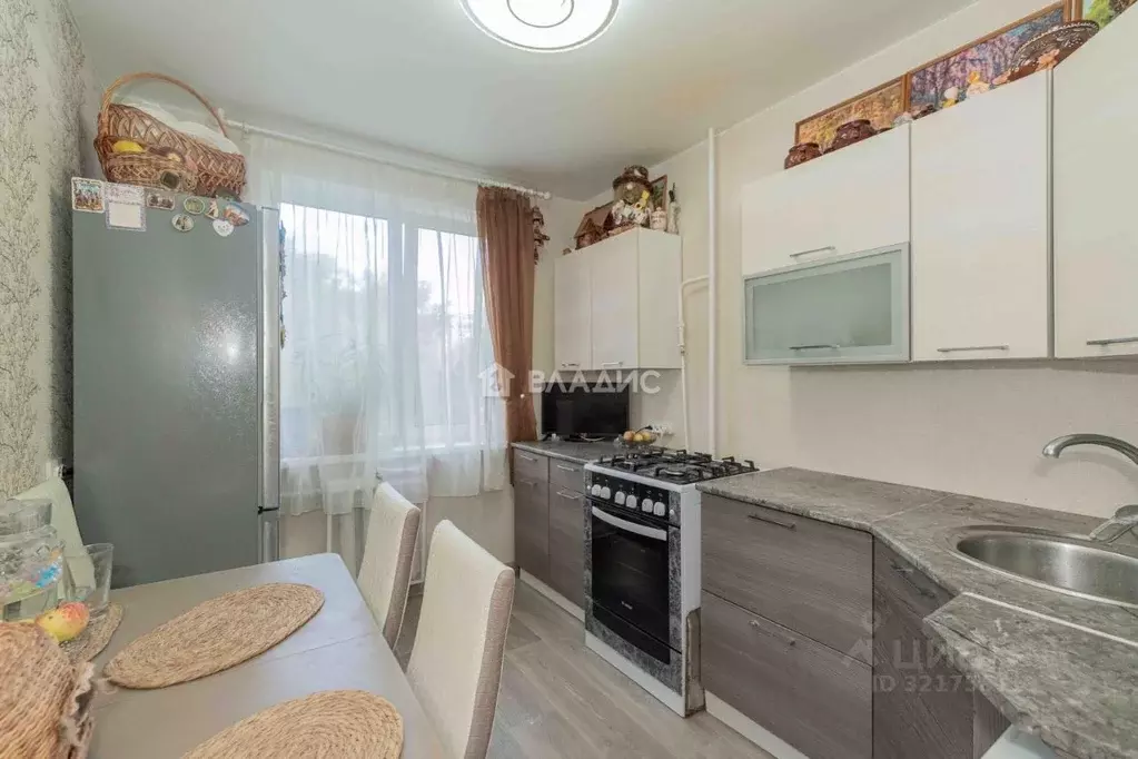 3-к кв. Владимирская область, Владимир ул. Жуковского, 22 (65.6 м) - Фото 0