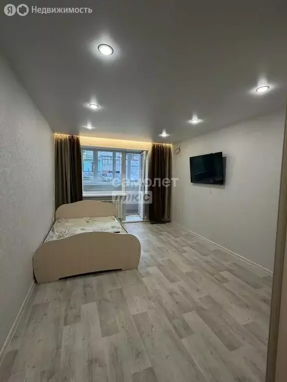 1-комнатная квартира: Октябрьский, 34-й микрорайон, 3 (35 м) - Фото 1