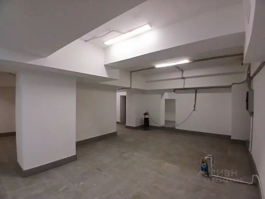 Помещение свободного назначения в Москва ул. Земляной Вал, 39/1С2 (84 ... - Фото 2