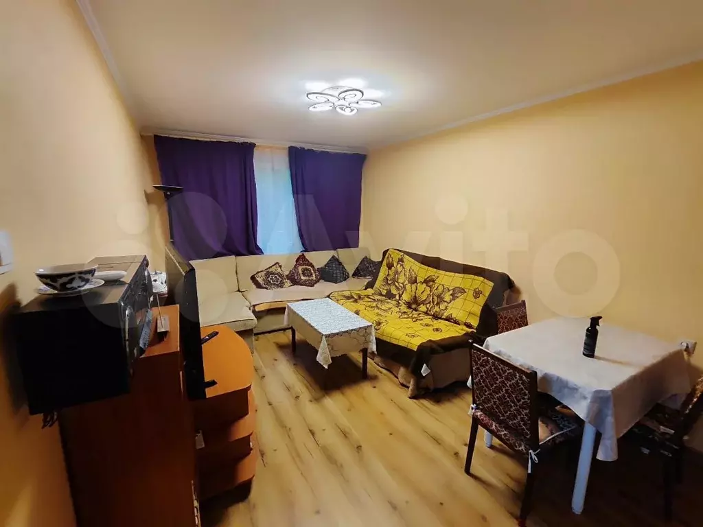 2-к. квартира, 52 м, 1/9 эт. - Фото 0