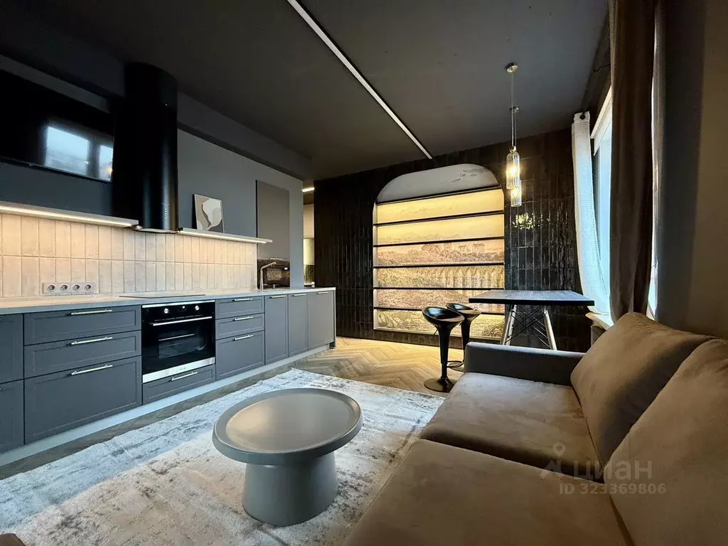 4-к кв. Свердловская область, Екатеринбург ул. Большакова, 66 (80.0 м) - Фото 1