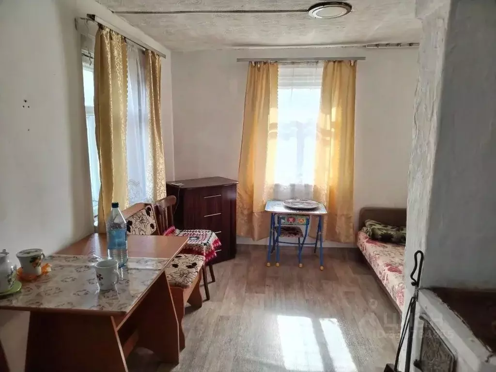 Дом в Красноярский край, Красноярск 10-я Продольная ул., 7 (16 м) - Фото 2