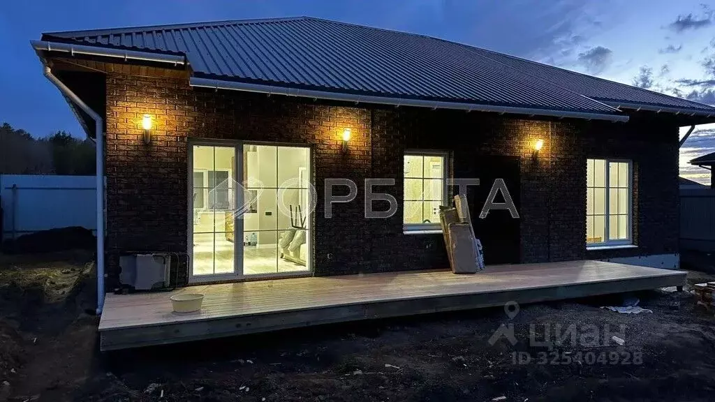 Дом в Тюменская область, Тюменский муниципальный округ, с. Перевалово ... - Фото 1