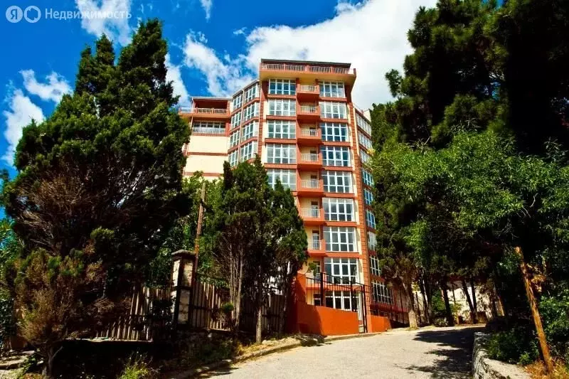 3-комнатная квартира: Симеиз, улица Владимира Луговского, 22 (112 м) - Фото 1