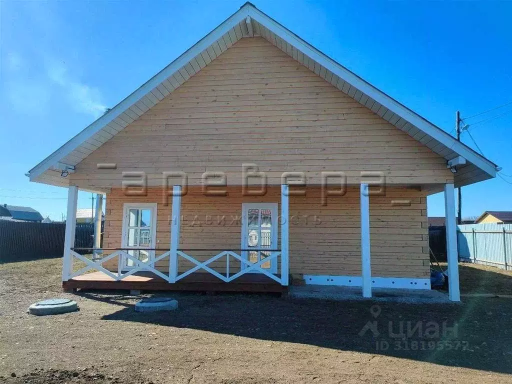 Дом в Красноярский край, Емельяново городское поселение, Емельяново ... - Фото 0