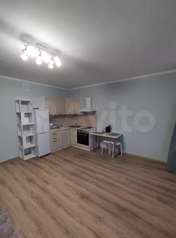 Квартира-студия, 32,3 м, 4/10 эт. - Фото 1