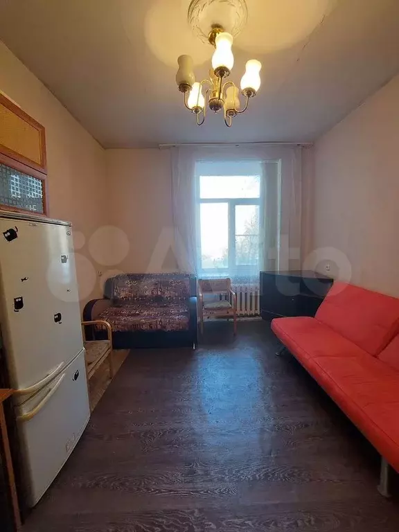 Комната 15 м в 3-к., 2/8 эт. - Фото 0