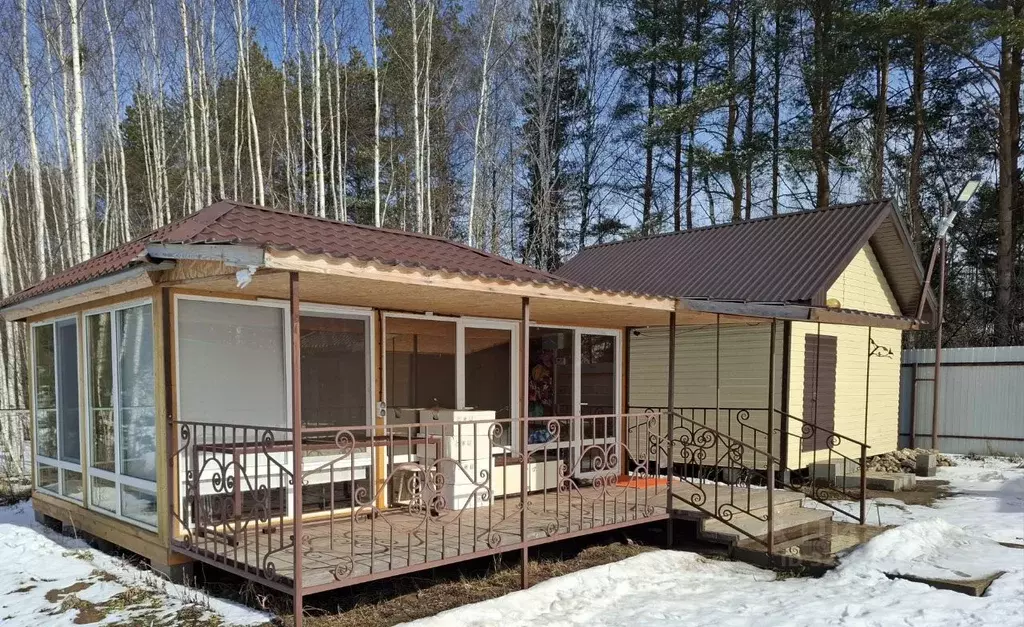 Дом в Марий Эл, Волжский муниципальный округ, д. Часовенная ул. ... - Фото 1