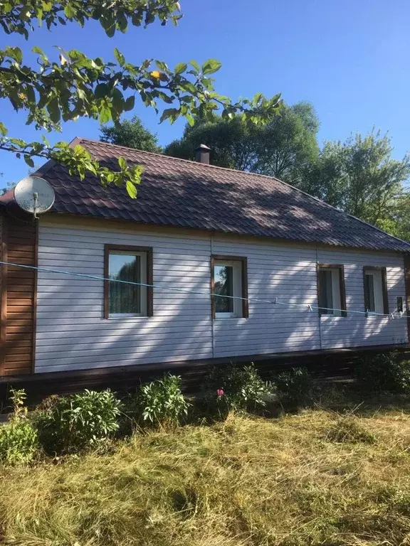 Дом в Курская область, Тимский сельсовет, д. Калиновка  (90 м) - Фото 0