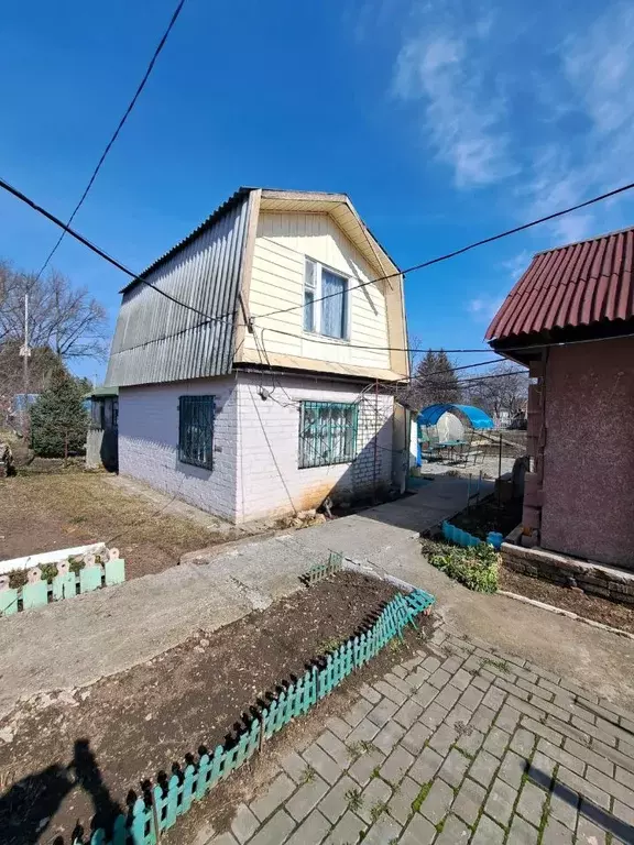 Дом в Саратовская область, Балаковский район, Быково-Отрогское ... - Фото 1