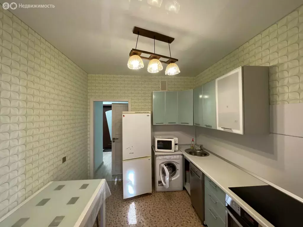 2-комнатная квартира: Новый Уренгой, Сибирская улица, 81 (46.6 м) - Фото 2