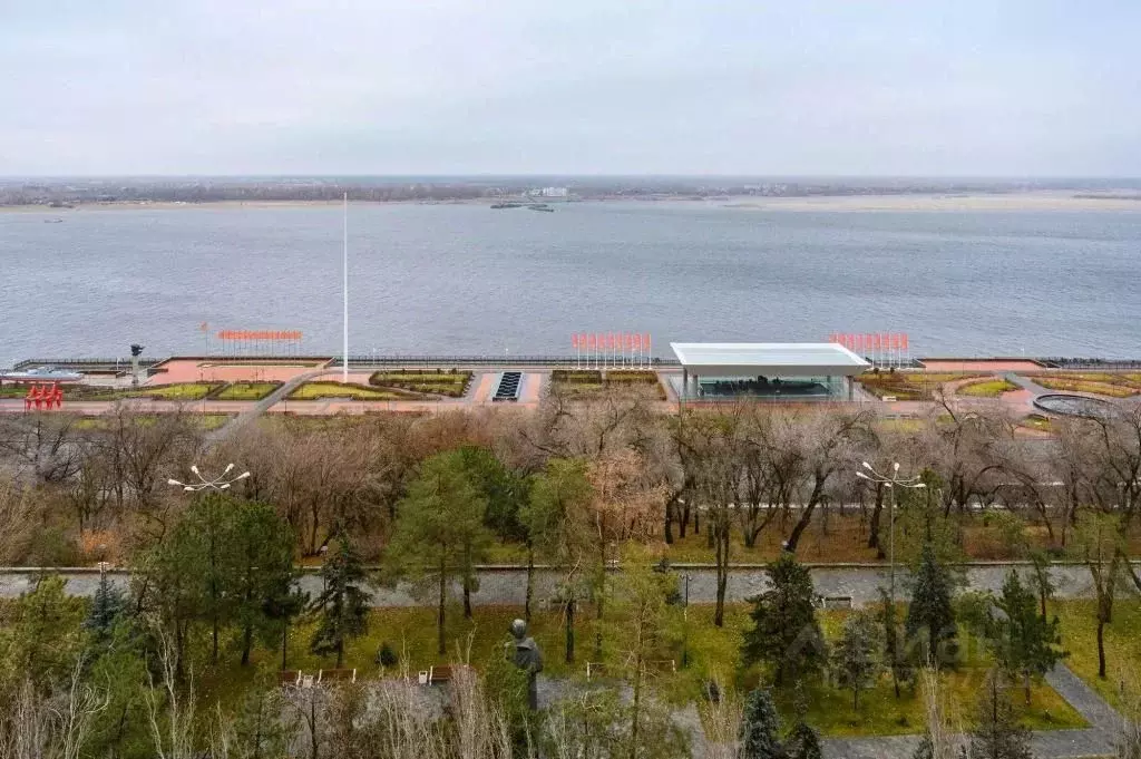 1-к кв. Волгоградская область, Волгоград ул. Маршала Чуйкова, 37 (60.0 ... - Фото 1