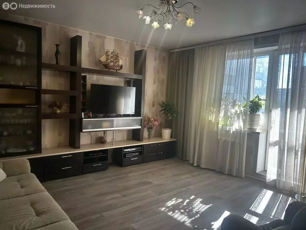 3-комнатная квартира: Барнаул, Балтийская улица, 38 (66.3 м) - Фото 1