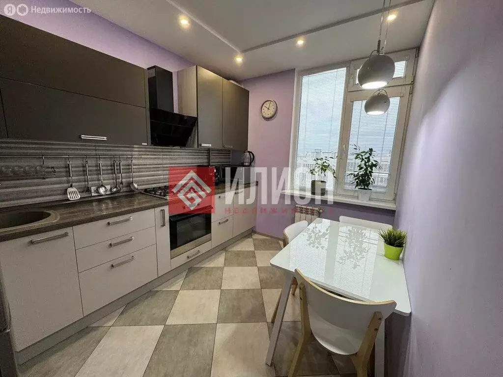 2-комнатная квартира: Севастополь, улица Колобова, 34/1 (55 м) - Фото 0