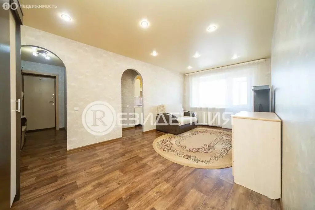 3-комнатная квартира: Пермь, Ямпольская улица, 10 (57.6 м) - Фото 1