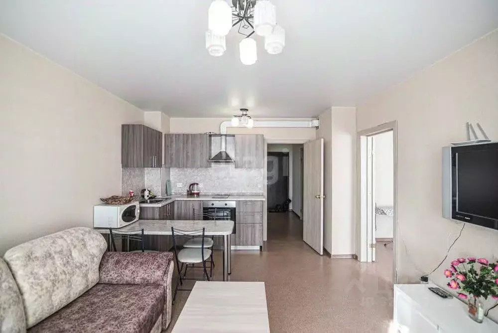 1-к кв. Сахалинская область, Южно-Сахалинск Фабричная ул., 38 (46.5 м) - Фото 1