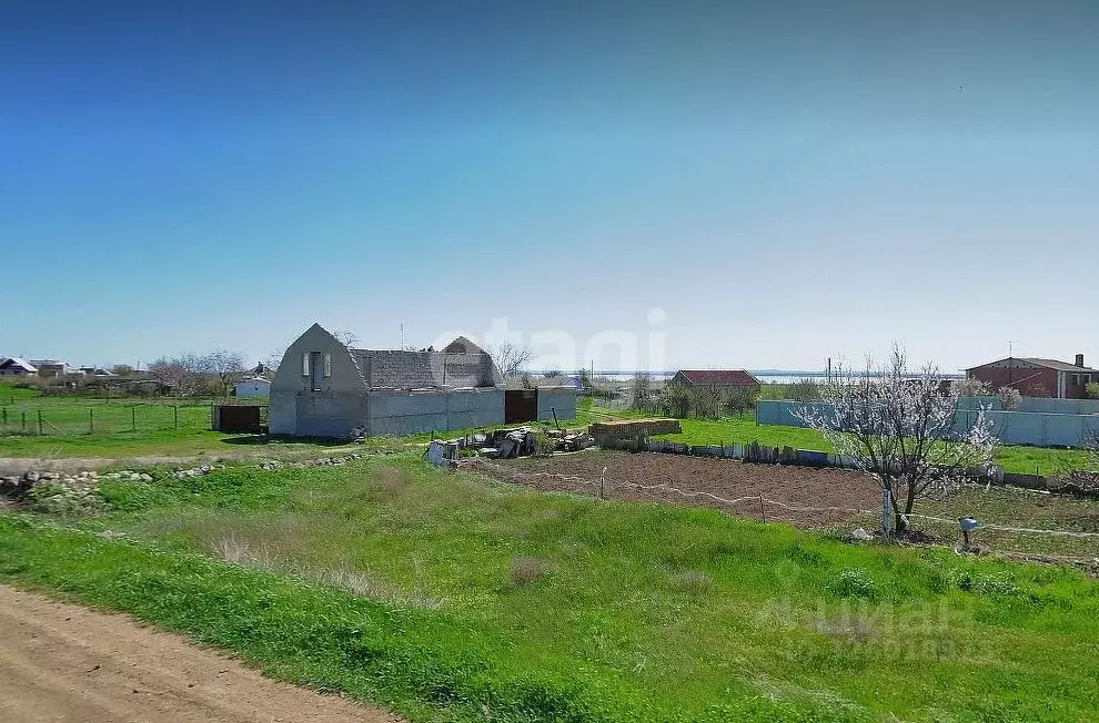 Участок в Крым, Ленинский район, Мысовское с/пос, с. Семеновка ул. ... - Фото 1