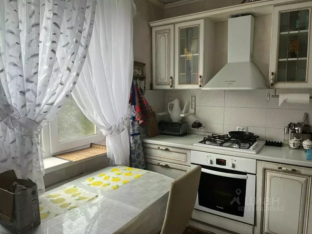 2-к кв. Орловская область, Мценск Советская ул., 40 (50.3 м) - Фото 1
