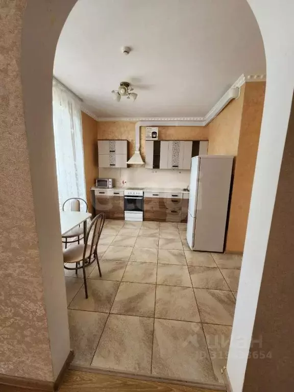 2-к кв. Оренбургская область, Оренбург ул. Чкалова, 51/1 (76.4 м) - Фото 0