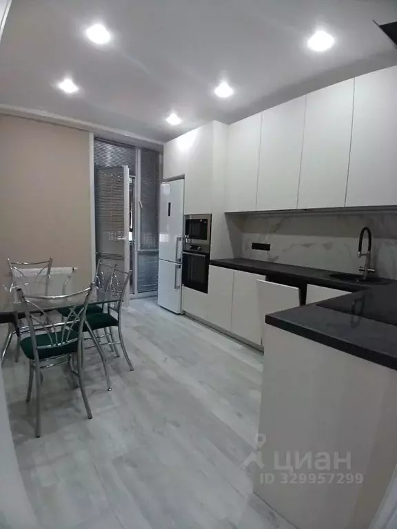 2-к кв. Татарстан, Казань ул. Аделя Кутуя, 100 (62.0 м) - Фото 2
