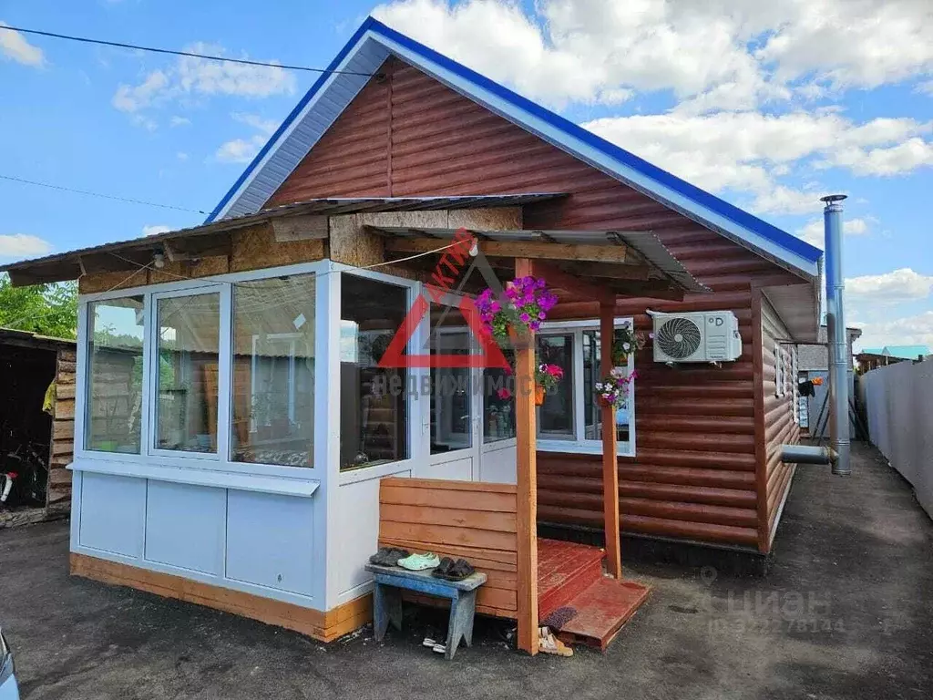 Дом в Свердловская область, Каменский муниципальный округ, с. Позариха ... - Фото 1